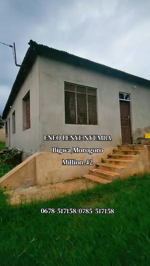 Nyumba ya vyumba vitatu inauzwa Bigwa Mitimitatu, Morogoro (400 sqm)