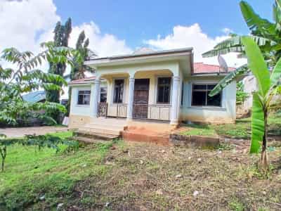 Nyumba ya vyumba vitatu inauzwa Kinyerezi Zabikha, Songas, Dar Es Salaam (1000 sqm)