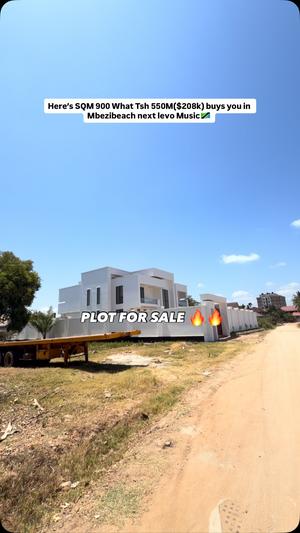 Kiwanja kinauzwa Mbezi Beach Chini, Dar Es Salaam (900 sqm)