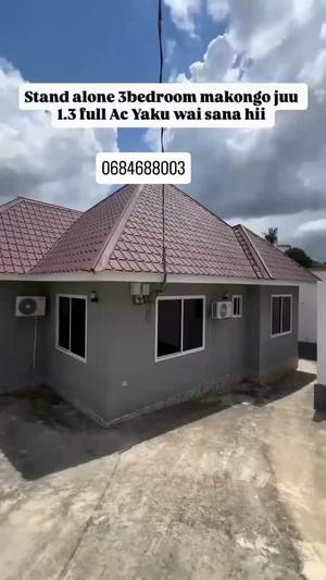 Nyumba ya vyumba vitatu inapangishwa Makongo Mwisho, Dar Es Salaam Nyumba ya vyumba vitatu inapangishwa Makongo Mwisho, Dar Es Salaam