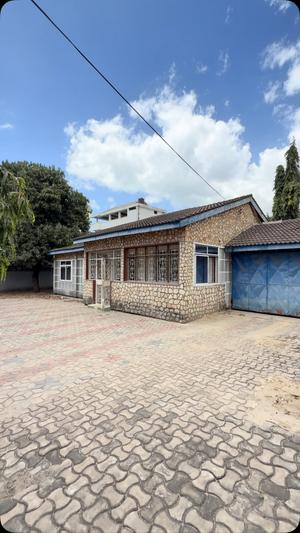 3 Bedrooms House for Rent in Mbezi Beach Masana, Dar Es Salaam 3 Bedrooms House for Rent in Mbezi Beach Masana, Dar Es Salaam