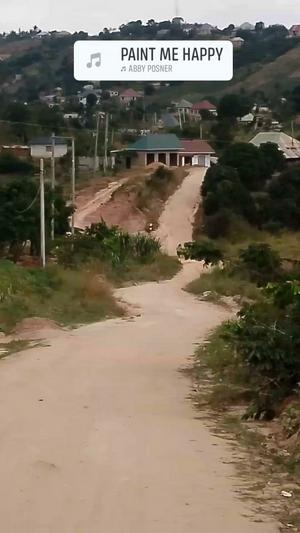 Kiwanja kinauzwa Kifuru Vibula Kisopwa, Dar Es Salaam (800 sqm) Kiwanja kinauzwa Kifuru Vibula Kisopwa, Dar Es Salaam (800 sqm)