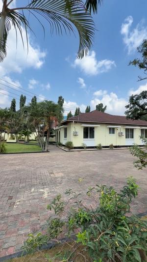 4 Bedrooms House for Rent in Mbezi Beach, Dar Es Salaam 4 Bedrooms House for Rent in Mbezi Beach, Dar Es Salaam