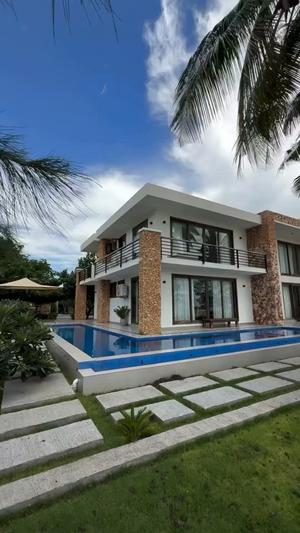5 Bedrooms House for Sale in Baharibeach, Dar Es Salaam (2500 sqm) 5 Bedrooms House for Sale in Baharibeach, Dar Es Salaam (2500 sqm)