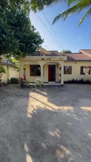 4 Bedrooms Apartment for Rent in Mbezi Beach Afikana, Dar Es Salaam 4 Bedrooms Apartment for Rent in Mbezi Beach Afikana, Dar Es Salaam