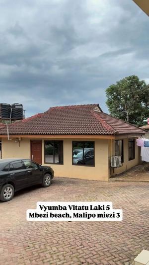 Villa ya vyumba vitatu inapangishwa Mbezi Beach, Dar Es Salaam Villa ya vyumba vitatu inapangishwa Mbezi Beach, Dar Es Salaam