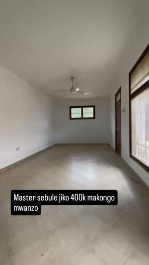 Nyumba ya vyumba vinne inapangishwa Makongo Mwanzo, Dar Es Salaam Nyumba ya vyumba vinne inapangishwa Makongo Mwanzo, Dar Es Salaam