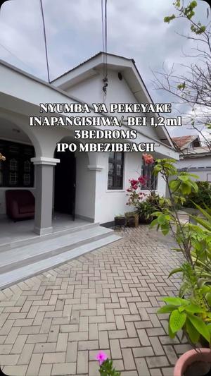 3 Bedrooms House for Rent in Mbezi Beach Africana, Dar Es Salaam