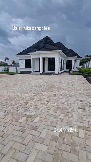 Nyumba ya vyumba vinne inauzwa Goba Lastanza, Dar Es Salaam (825 sqm)