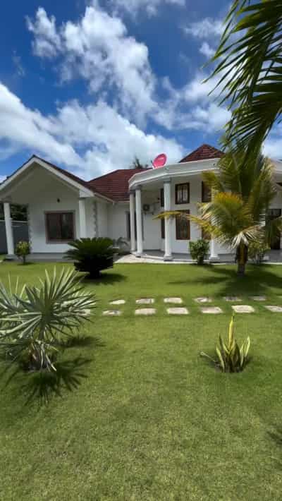 3 Bedrooms Furnished House for Rent in Mbezi Beach, Dar Es Salaam