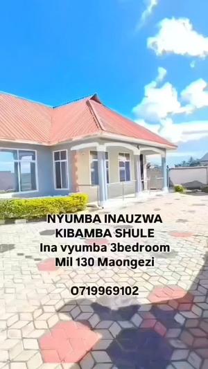 Nyumba ya vyumba vitatu inauzwa Kibamba Shule, Dar Es Salaam (600 sqm)