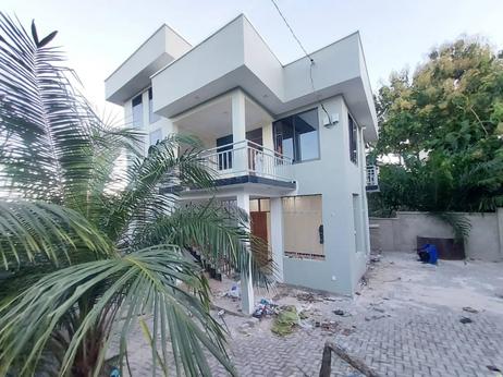 2 Bedrooms House/Apartment for Rent in Kimara Temboni, Dar Es Salaam