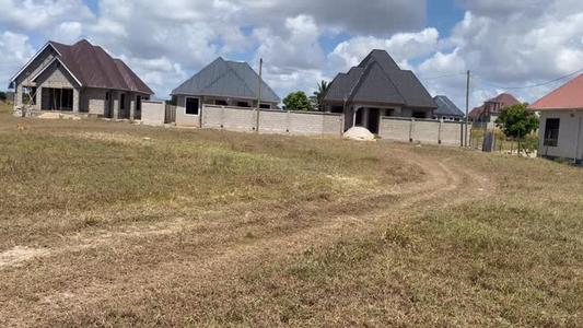 Kiwanja (Commercial Plot) kinauzwa Kigamboni-Mchikichini, Dar Es Salaam (1283 sqm)