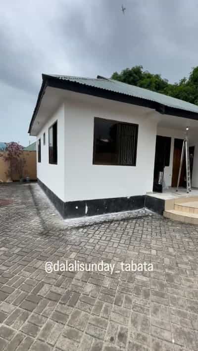 Nyumba ya vyumba viwili inapangishwa Tabata Kinyerezi Zabhika, Dar Es Salaam Nyumba ya vyumba viwili inapangishwa Tabata Kinyerezi Zabhika, Dar Es Salaam