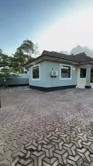 Nyumba ya vyumba vitatu inapangishwa Mbezi Beach, Dar Es Salaam Nyumba ya vyumba vitatu inapangishwa Mbezi Beach, Dar Es Salaam
