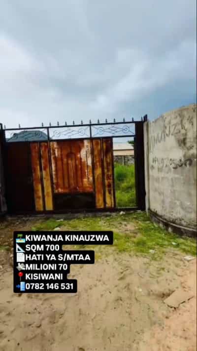 Kiwanja kinauzwa Kigamboni Kisiwani, Dar Es Salaam (700 sqm)