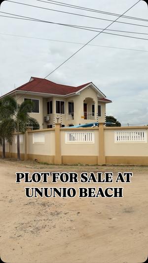 Kiwanja kinauzwa Ununio Beach, Dar Es Salaam sqm 900