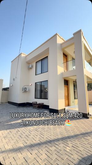 5 Bedrooms House for Sale in Kunduchi Beach, Dar Es Salaam (420 sqm)