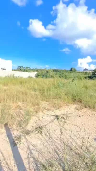 Kiwanja kinauzwa Bunju Shule, Dar Es Salaam (587 sqm)