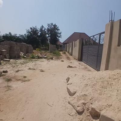 Kiwanja kinauzwa Madale Msigani, Dar Es Salaam (400 sqm) Kiwanja kinauzwa Madale Msigani, Dar Es Salaam (400 sqm)