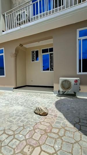 Nyumba ya chumba kimoja inapangishwa Kimara Korogwe, Dar Es Salaam Nyumba ya chumba kimoja inapangishwa Kimara Korogwe, Dar Es Salaam