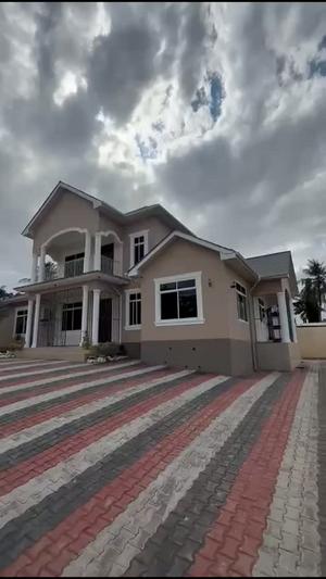 Nyumba ya vyumba vitano inapangishwa Salasala Mwanzo, Dar Es Salaam Nyumba ya vyumba vitano inapangishwa Salasala Mwanzo, Dar Es Salaam