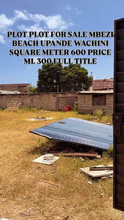 Kiwanja kinauzwa Mbezi Beach, Dar Es Salaam (600 sqm) Kiwanja kinauzwa Mbezi Beach, Dar Es Salaam (600 sqm)
