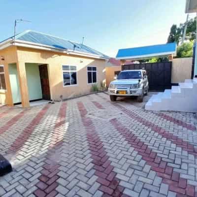 House for Rent in Uwanjani, Songwe