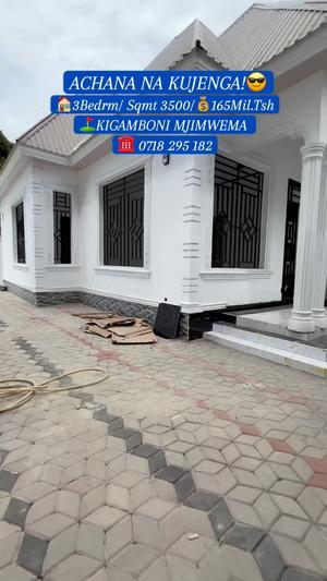 Nyumba ya vyumba vitatu inauzwa Kigamboni Mjimwema, Dar Es Salaam (350 sqm) Nyumba ya vyumba vitatu inauzwa Kigamboni Mjimwema, Dar Es Salaam (350 sqm)