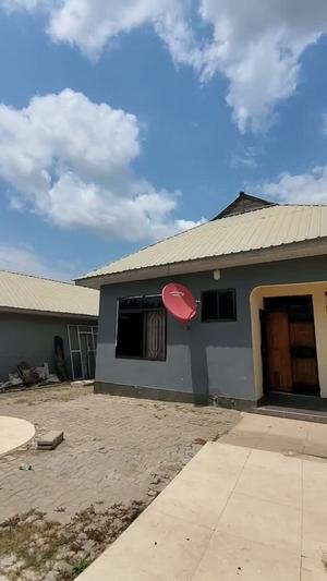 Apartment ya vyumba vitatu inapangishwa Kinyerezi Mwisho, Dar Es Salaam Apartment ya vyumba vitatu inapangishwa Kinyerezi Mwisho, Dar Es Salaam