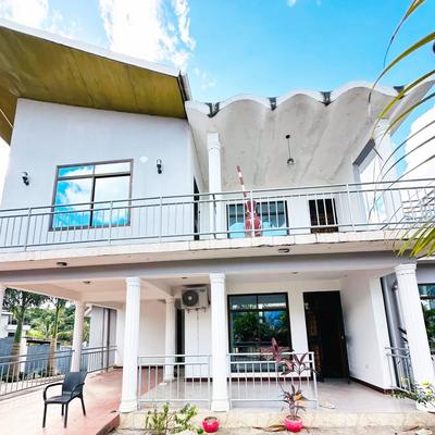 Nyumba ya vyumba vitano inapangishwa Mongolandege, Dar Es Salaam Nyumba ya vyumba vitano inapangishwa Mongolandege, Dar Es Salaam