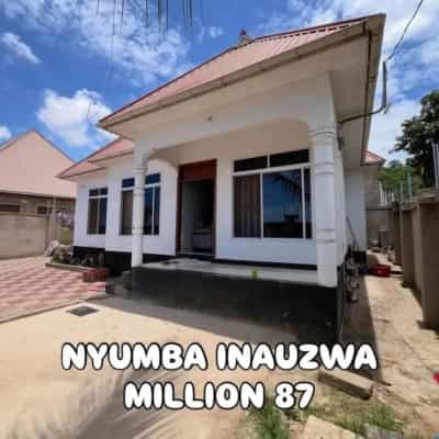 Nyumba ya vyumba vitatu inauzwa Wazo, Dar Es Salaam