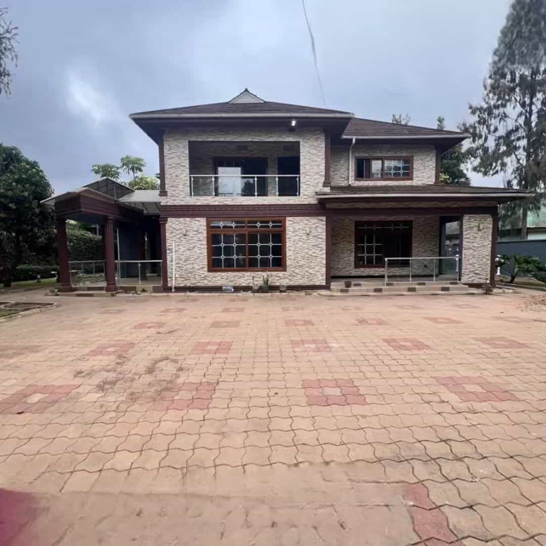 Nyumba ya vyumba vitano inapangishwa Arumeru, Arusha Nyumba ya vyumba vitano inapangishwa Arumeru, Arusha