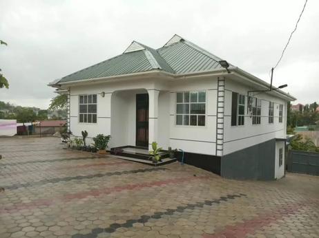 Apartment ya vyumba vitatu inapangishwa Kwa Msuguri, Dar Es Salaam Apartment ya vyumba vitatu inapangishwa Kwa Msuguri, Dar Es Salaam