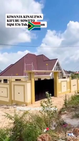 Kiwanja kinauzwa Kifuru Soweto, Dar Es Salaam (576 sqm) Kiwanja kinauzwa Kifuru Soweto, Dar Es Salaam (576 sqm)
