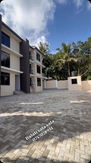 Nyumba ya vyumba viwili inapangishwa Sala Sala, Dar Es Salaam Nyumba ya vyumba viwili inapangishwa Sala Sala, Dar Es Salaam