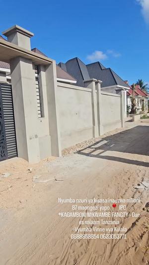 Nyumba ya vyumba vinne inauzwa Kigamboni Mikwambe Fancty, Dar Es Salaam (700 sqm)