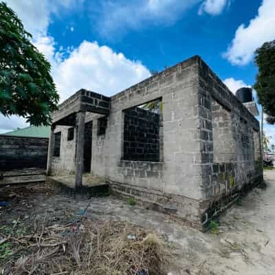 Nyumba ya vyumba vitatu inauzwa Tabata Kinyerezi Muhanga, Dar Es Salaam (300 sqm)