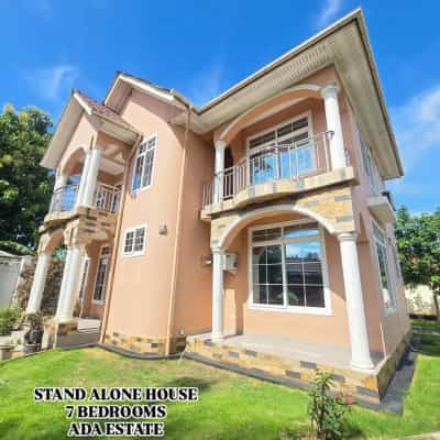 Nyumba ya vyumba 7 inapangishwa Ada Estate, Dar Es Salaam