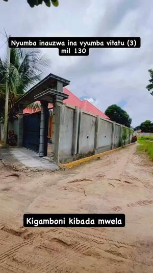 Nyumba ya vyumba vitatu inauzwa Kibada Mwela, Kigamboni, Dar Es Salaam (500 sqm)