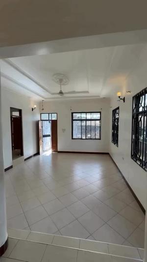 Apartment ya vyumba vitatu inapangishwa Salasala Shopaz Iptl, Dar Es Salaam