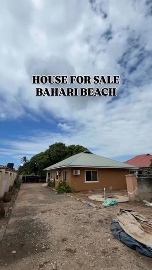 3 Bedrooms House for Sale in Bahari Beach, Dar Es Salaam (900 sqm) 3 Bedrooms House for Sale in Bahari Beach, Dar Es Salaam (900 sqm)
