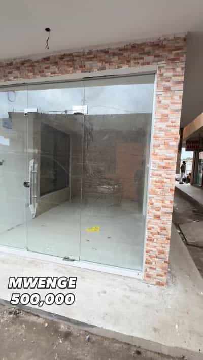 Duka linapangishwa Mwenge, Dar Es Salaam