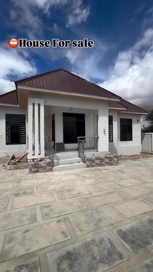 Nyumba ya vyumba vitatu inauzwa Nzuguni A, Dodoma (600 sqm)