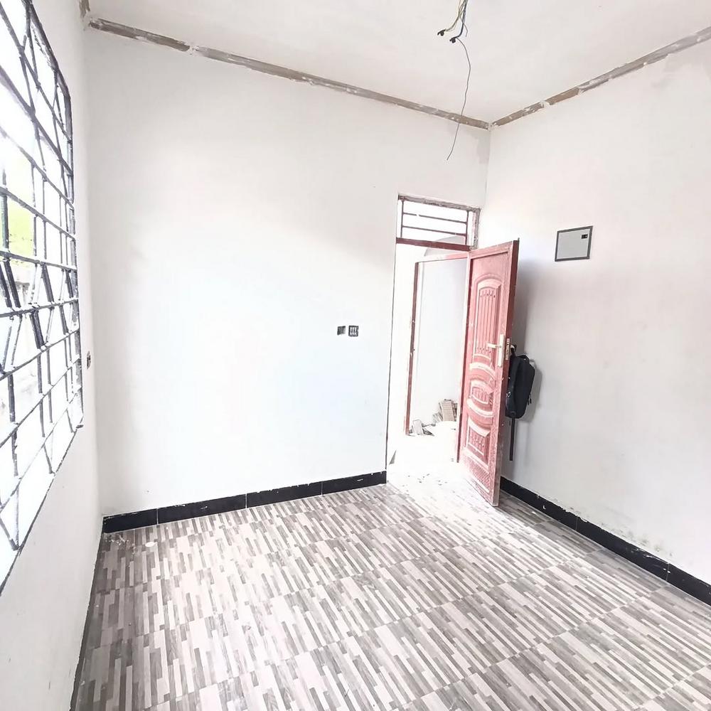 media -8