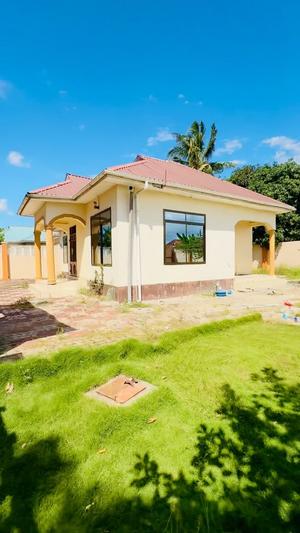 2 Bedrooms House for Sale in Kibada, Dar Es Salaam (800 sqm) 2 Bedrooms House for Sale in Kibada, Dar Es Salaam (800 sqm)
