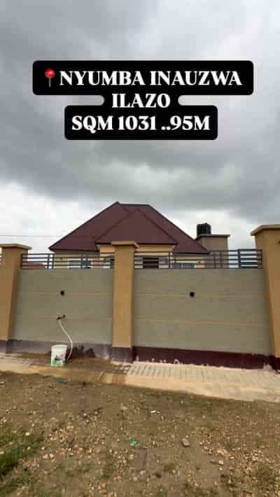 Nyumba ya vyumba vitatu inauzwa Ilazo, Dodoma (1031 sqm)