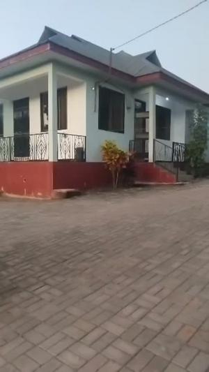 Nyumba ya vyumba vitatu inapangishwa Salasala, Dar Es Salaam Nyumba ya vyumba vitatu inapangishwa Salasala, Dar Es Salaam