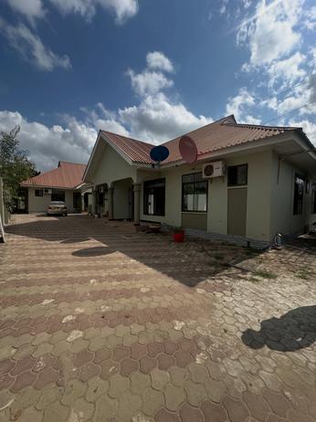 Nyumba ya vyumba viwili inapangishwa Tegeta Nyaishozi, Dar Es Salaam Nyumba ya vyumba viwili inapangishwa Tegeta Nyaishozi, Dar Es Salaam