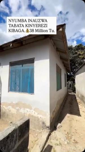Nyumba ya vyumba vitatu inauzwa Tabata Kinyerezi Mwisho Kibaga, Dar Es Salaam Nyumba ya vyumba vitatu inauzwa Tabata Kinyerezi Mwisho Kibaga, Dar Es Salaam